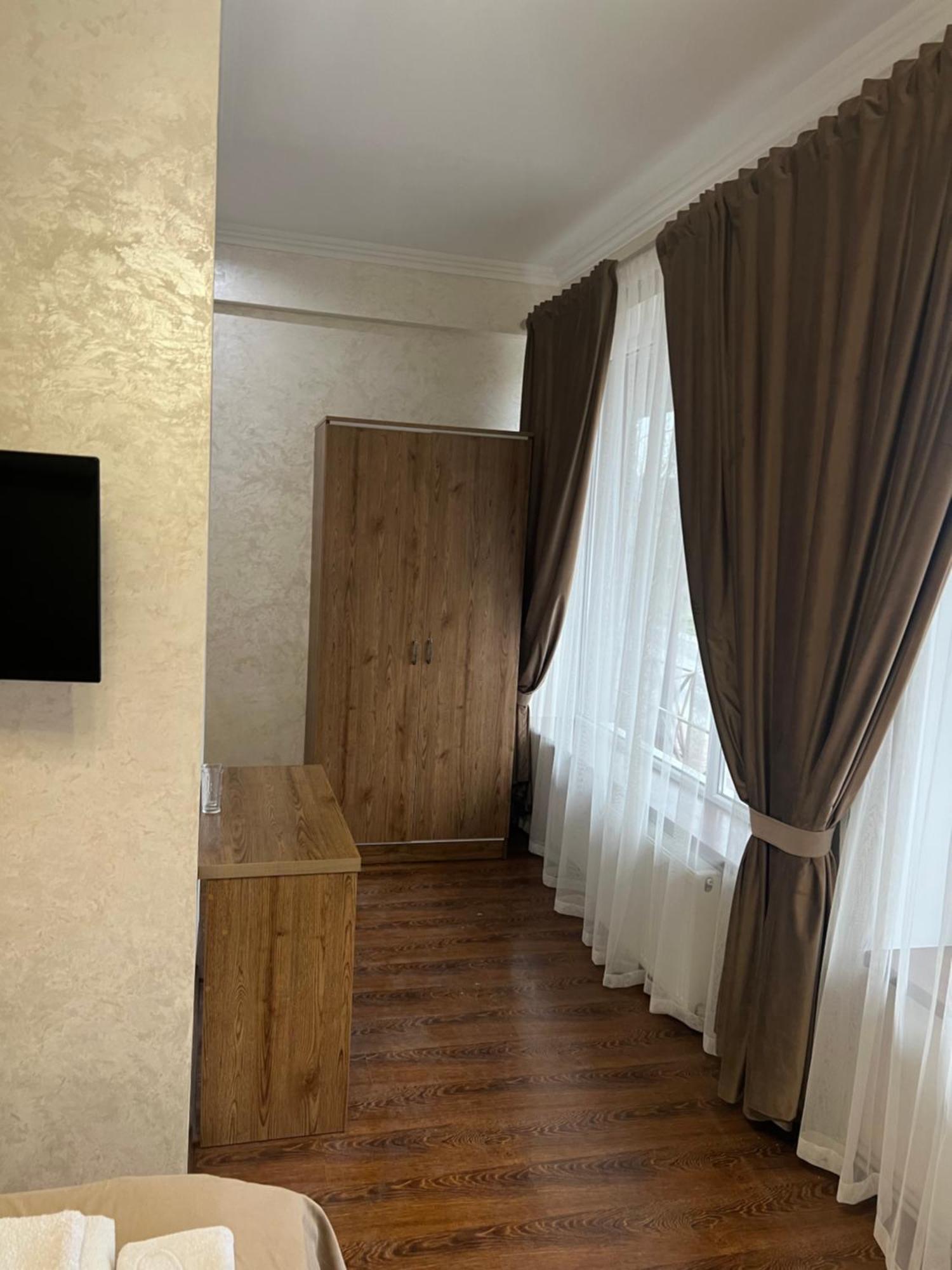 Grand Hotel Mohyliv-Podilskyi エクステリア 写真